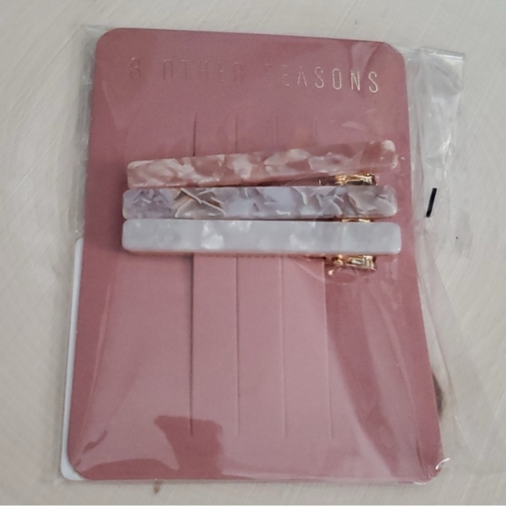 NWOT ❤️🔥8 Other Reasons - Marbleized Hair Barrettes